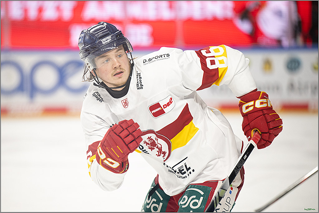 PENNY DEL; Koelner Haie-Duesseldorfer EG ; Koeln, 16.02.2025